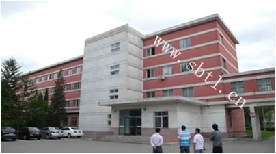 沈陽(yáng)遼陽(yáng)聯(lián)通1萬(wàn)3千平仿石涂料工程